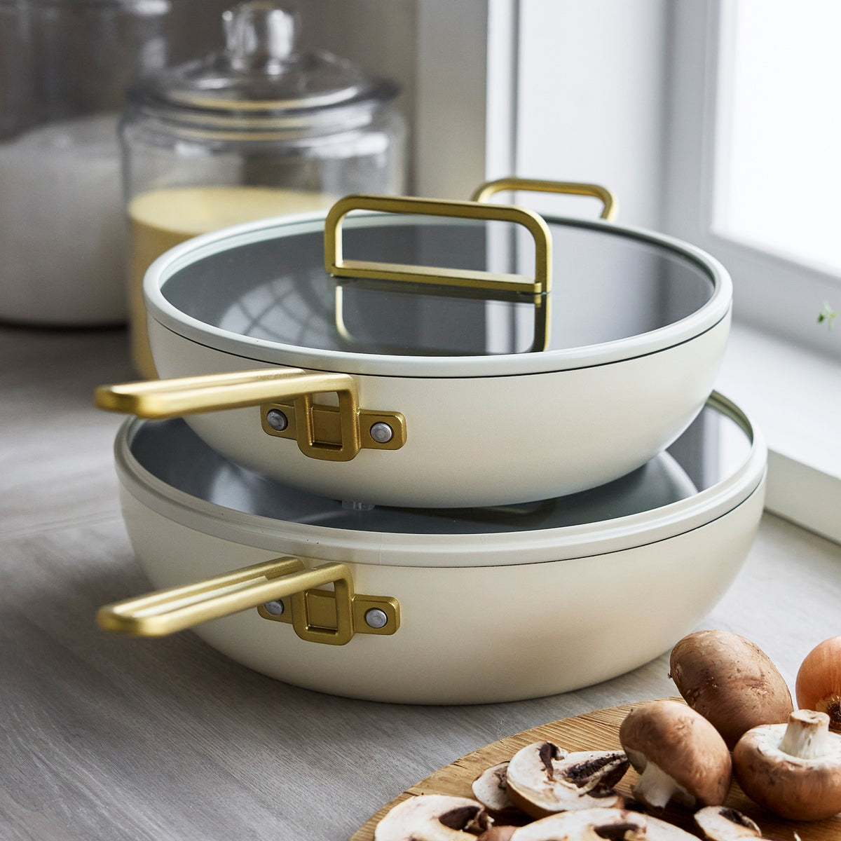Ceramic Nonstick Essential Pan with Lid
